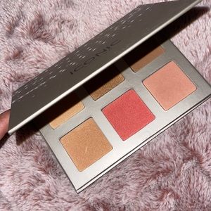Iconic London Blaze Chaser Face Palette